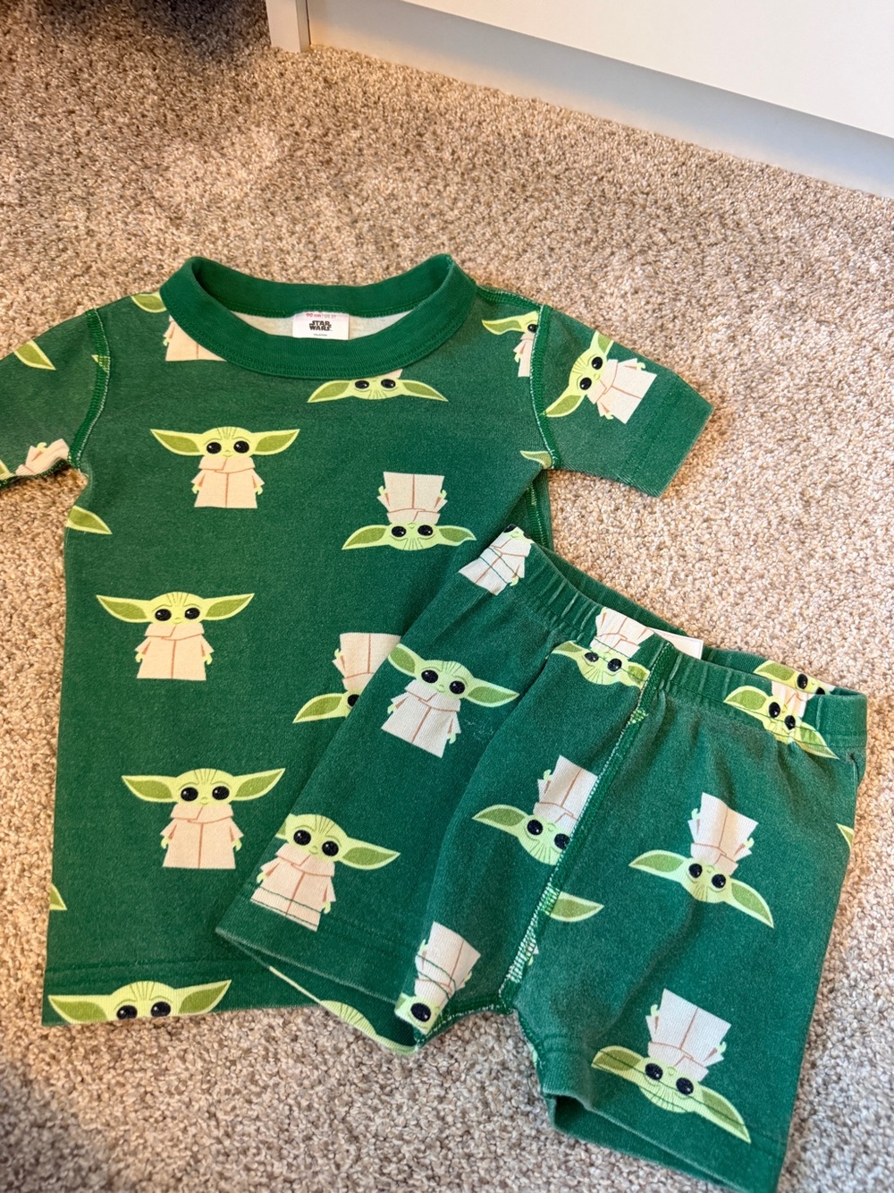 Hanna Andersson Star Wars Yoda Pajama Set